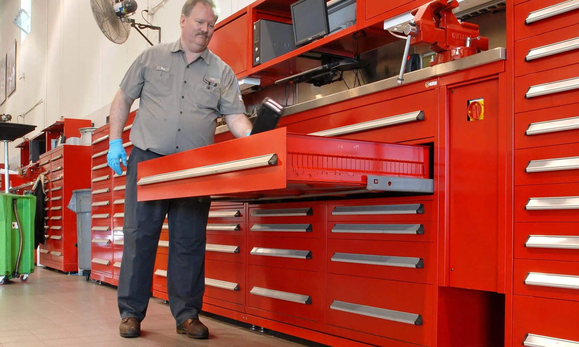 Vidmar Industrial Toolboxes