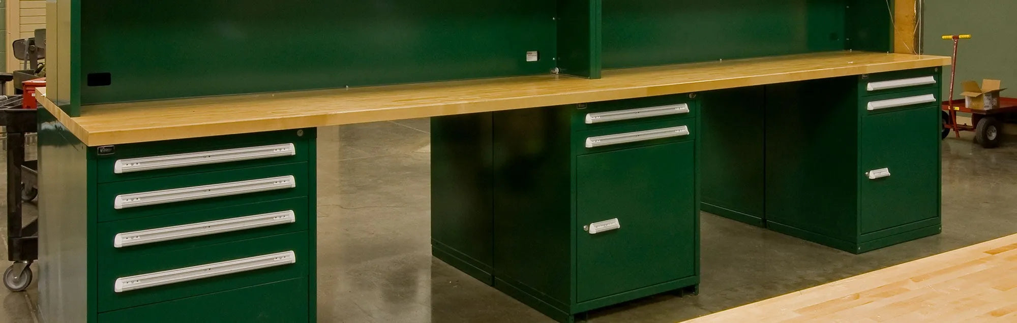 Vidmar Center Workstations Type D