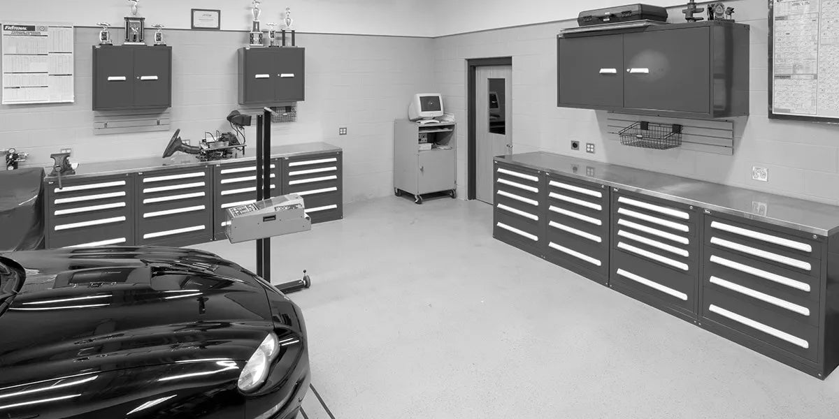 Vidmar Straight Workstations Type A